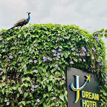 Airport J Dream Resort Dewamottawa Buitenkant foto